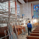 Abbau des Ger&uuml;sts im Kirchenraum